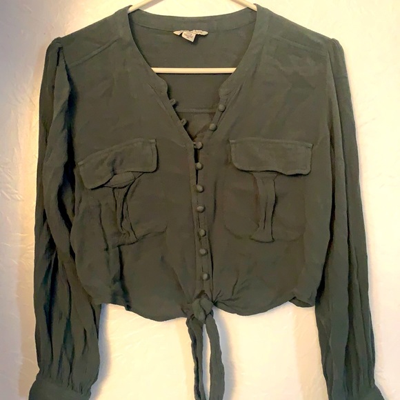 Cropped Blouse - Picture 1 of 3